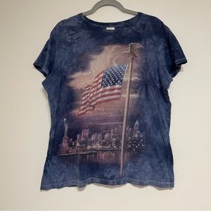 The Mountain | America Flag Graphic Tee